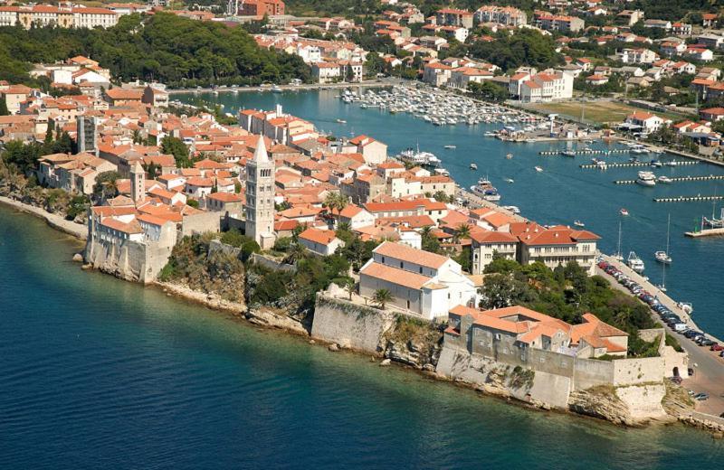 Rab Centar Due Apartman Palit Kültér fotó